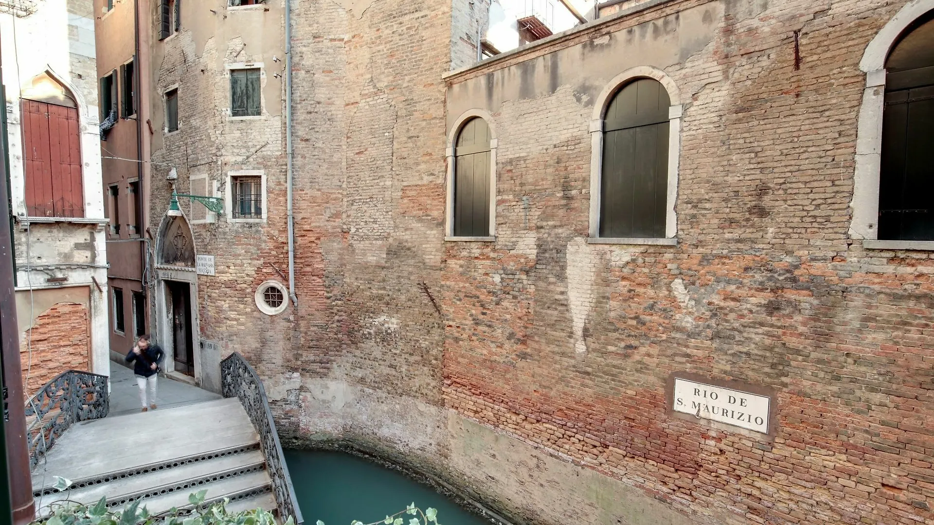 Stunning Modern Apartment In The Heart Of Venedig