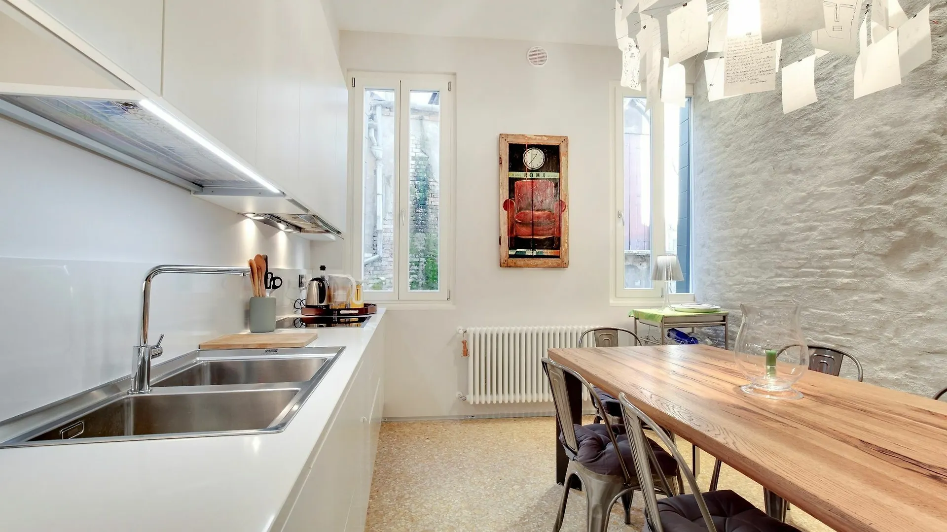 Stunning Modern Apartment In The Heart Of Venedig