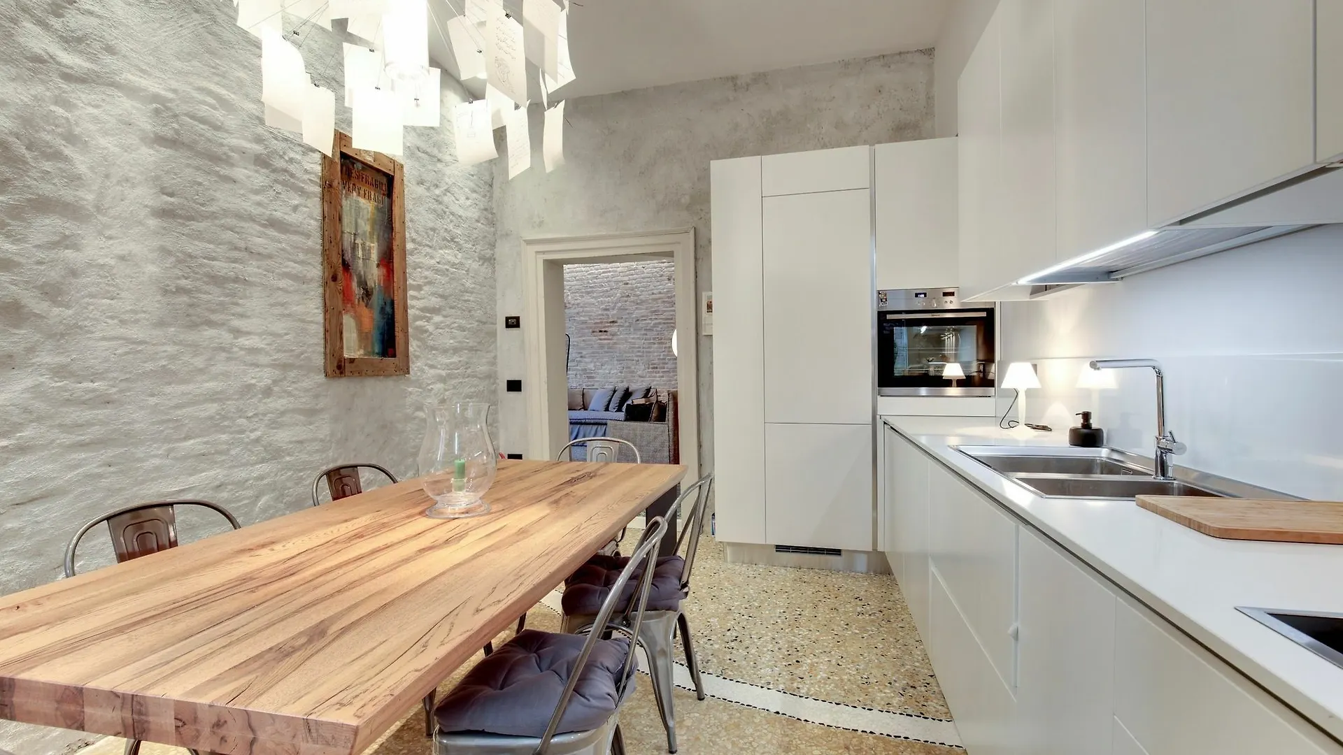Stunning Modern Apartment In The Heart Of Venedig