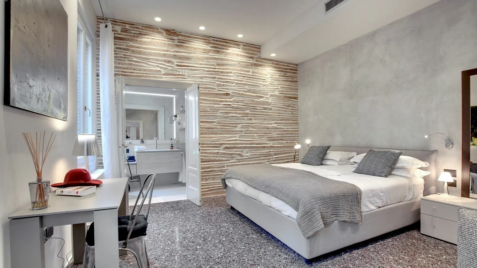 Stunning Modern Apartment In The Heart Of Venedig
